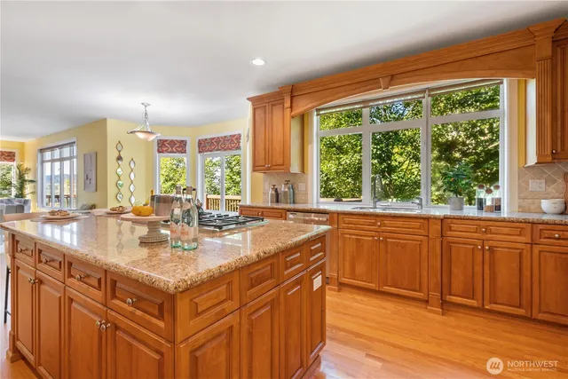 $2,700,000 | 5899 153rd Avenue Southeast, Bellevue, WA 98006