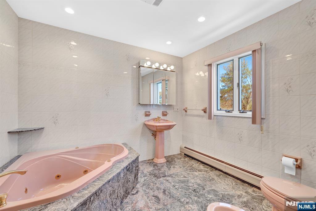 248 Donaldson Avenue Rutherford, NJ 07070 - Photo 18 of 49