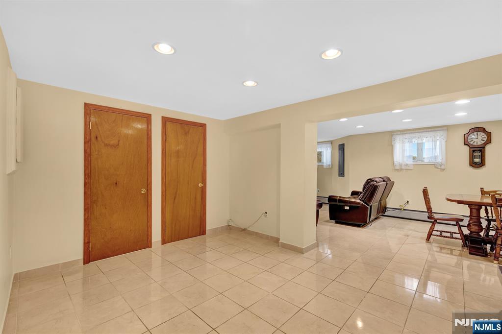 248 Donaldson Avenue Rutherford, NJ 07070 - Photo 31 of 49