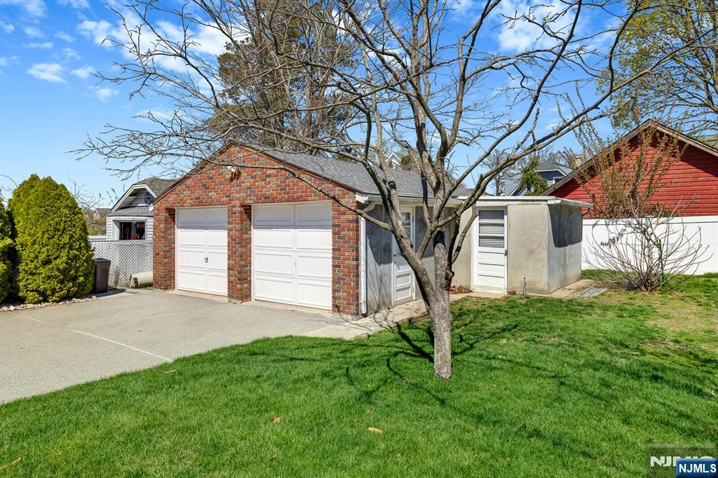 248 Donaldson Avenue Rutherford, NJ 07070 - Photo 40 of 49