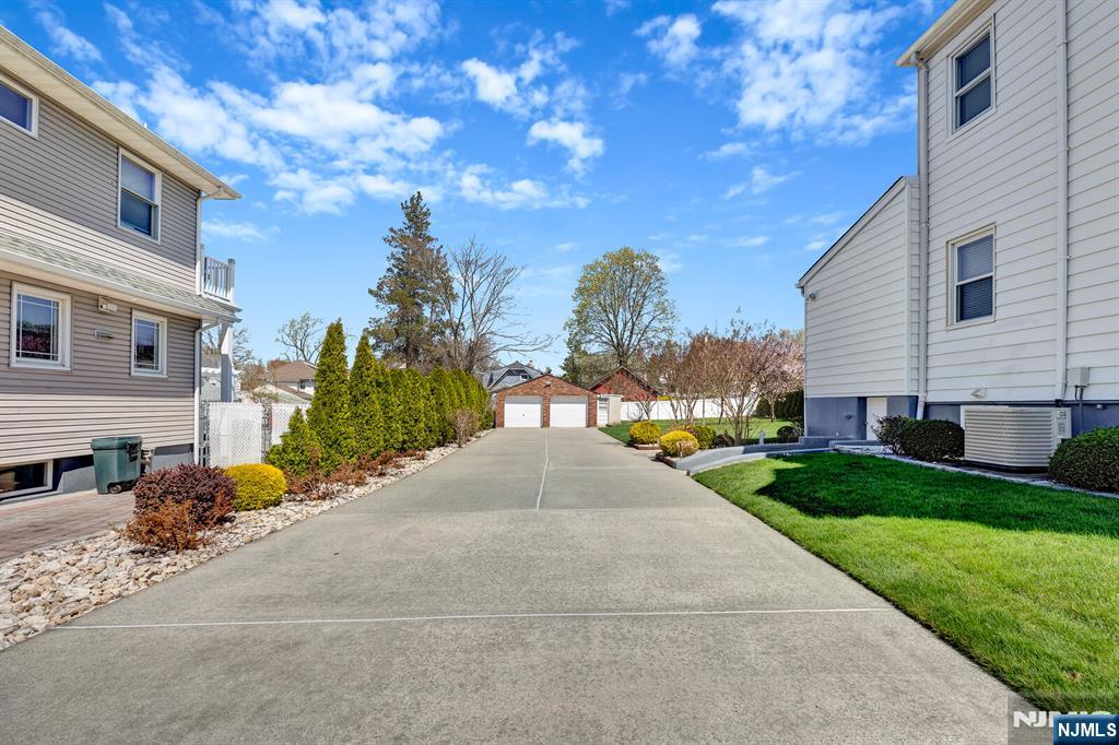 248 Donaldson Avenue Rutherford, NJ 07070 - Photo 4 of 49