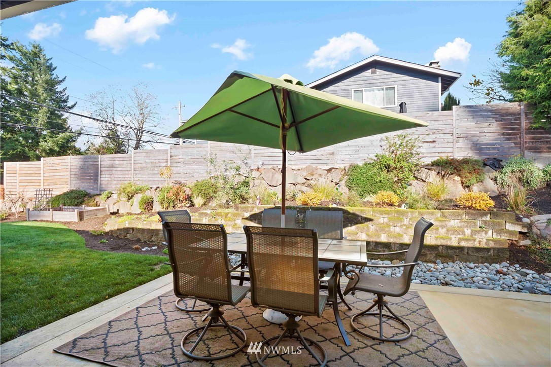 10404 Northeast 197th Street Bothell, WA 98011 - Photo 27 of 29 a view of an outdoor sitting area with furniture