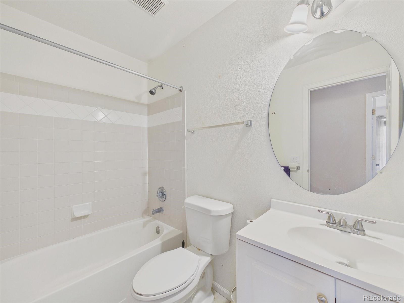 7093 Leopard Drive Lone Tree, CO 80124 - Photo 19 of 36