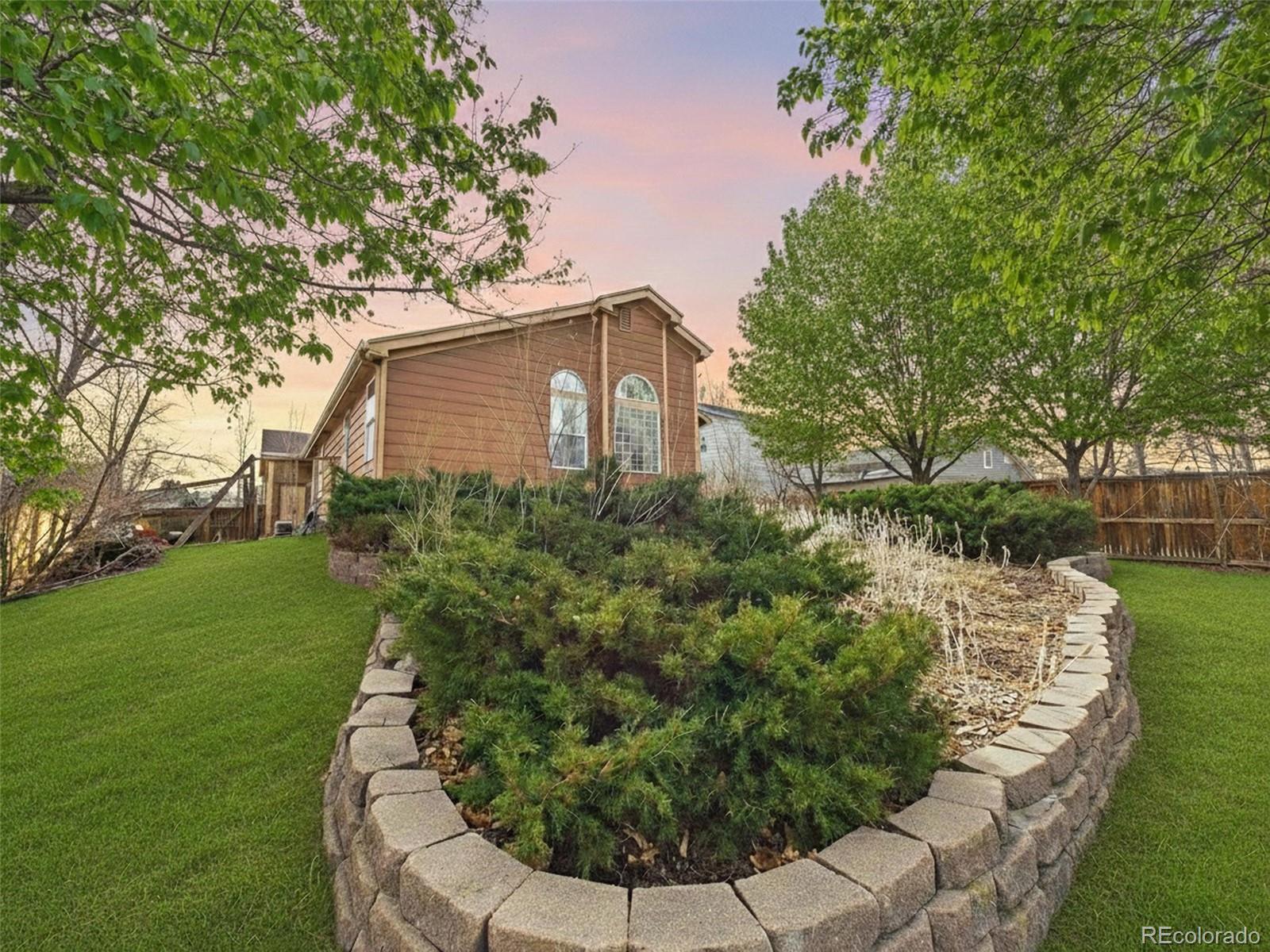 7093 Leopard Drive Lone Tree, CO 80124 - Photo 2 of 36