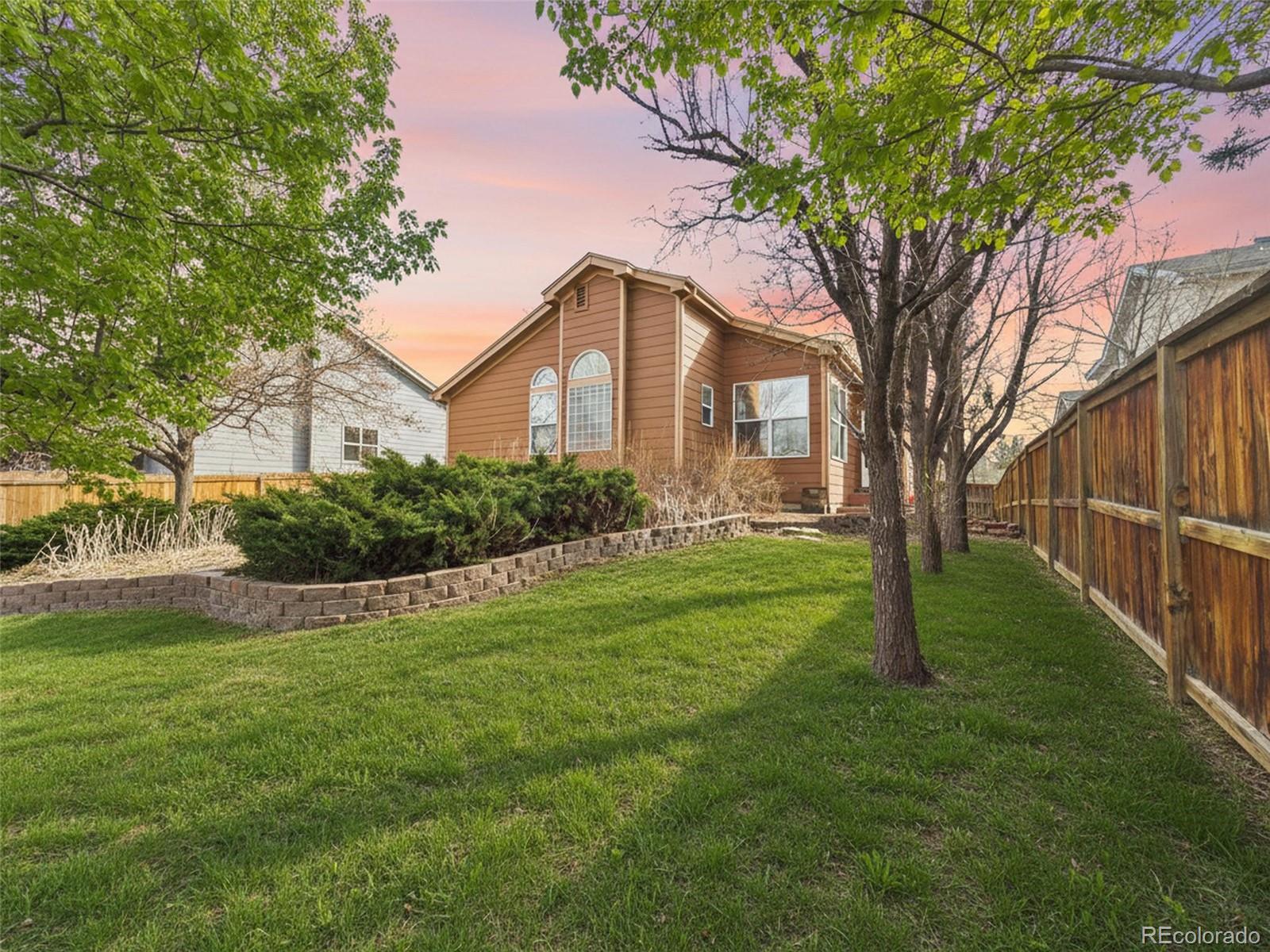 7093 Leopard Drive Lone Tree, CO 80124 - Photo 4 of 36