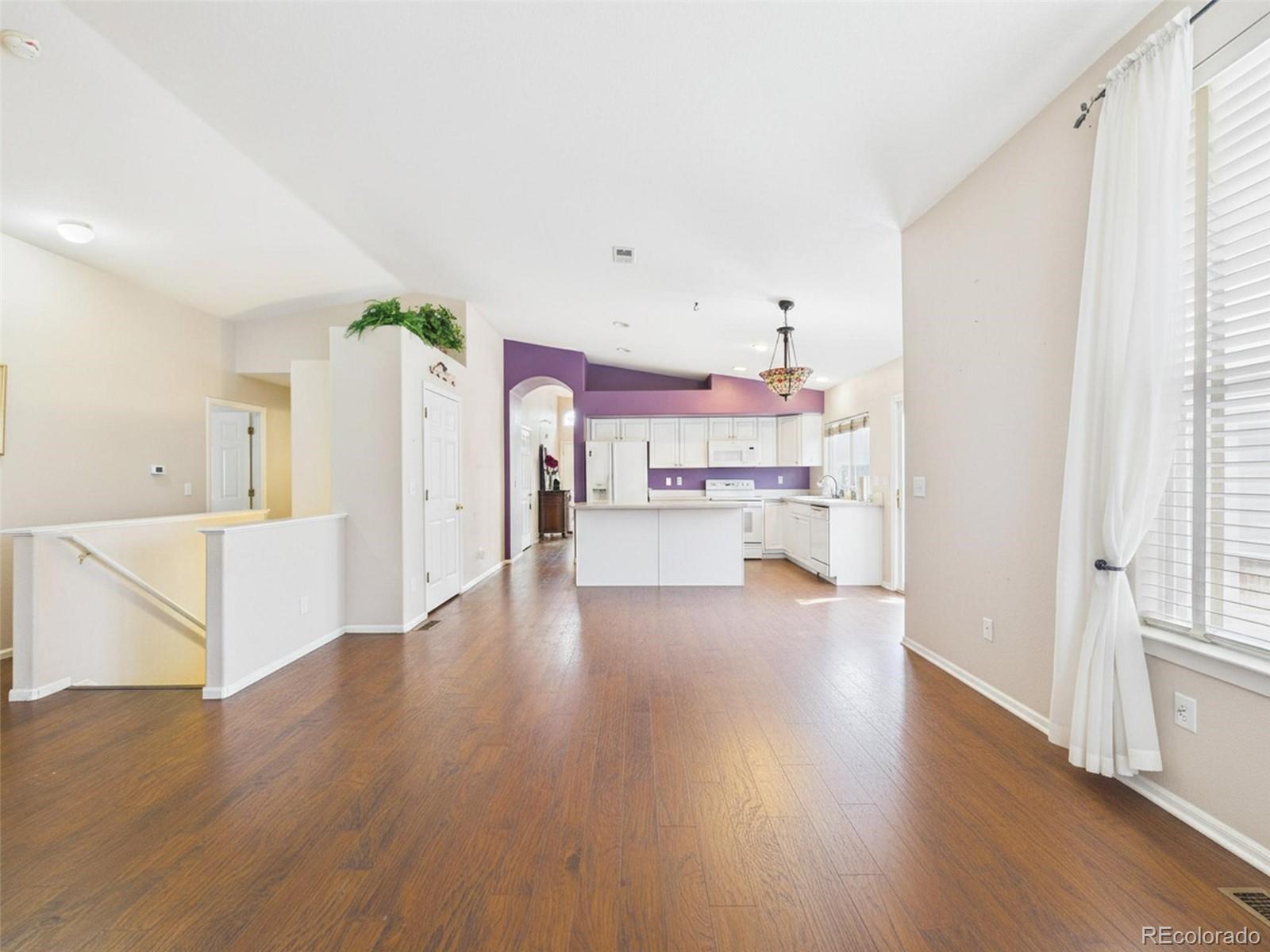 7093 Leopard Drive Lone Tree, CO 80124 - Photo 8 of 36