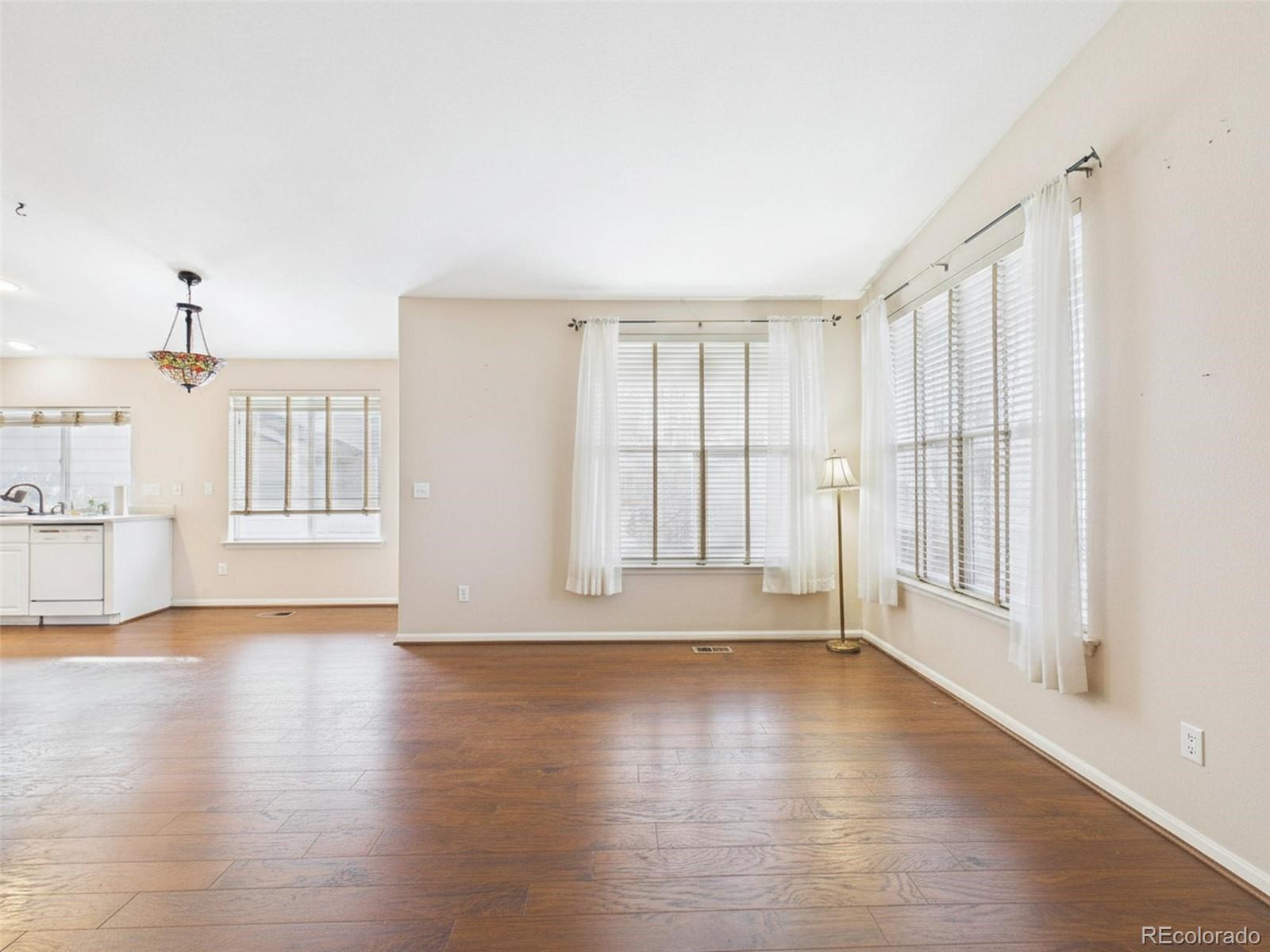 7093 Leopard Drive Lone Tree, CO 80124 - Photo 9 of 36