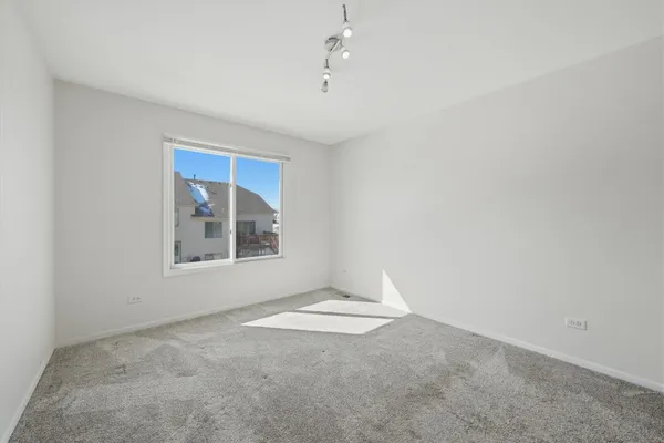 $2,975 | 8261 Pecan Place, Frankfort, IL 60423