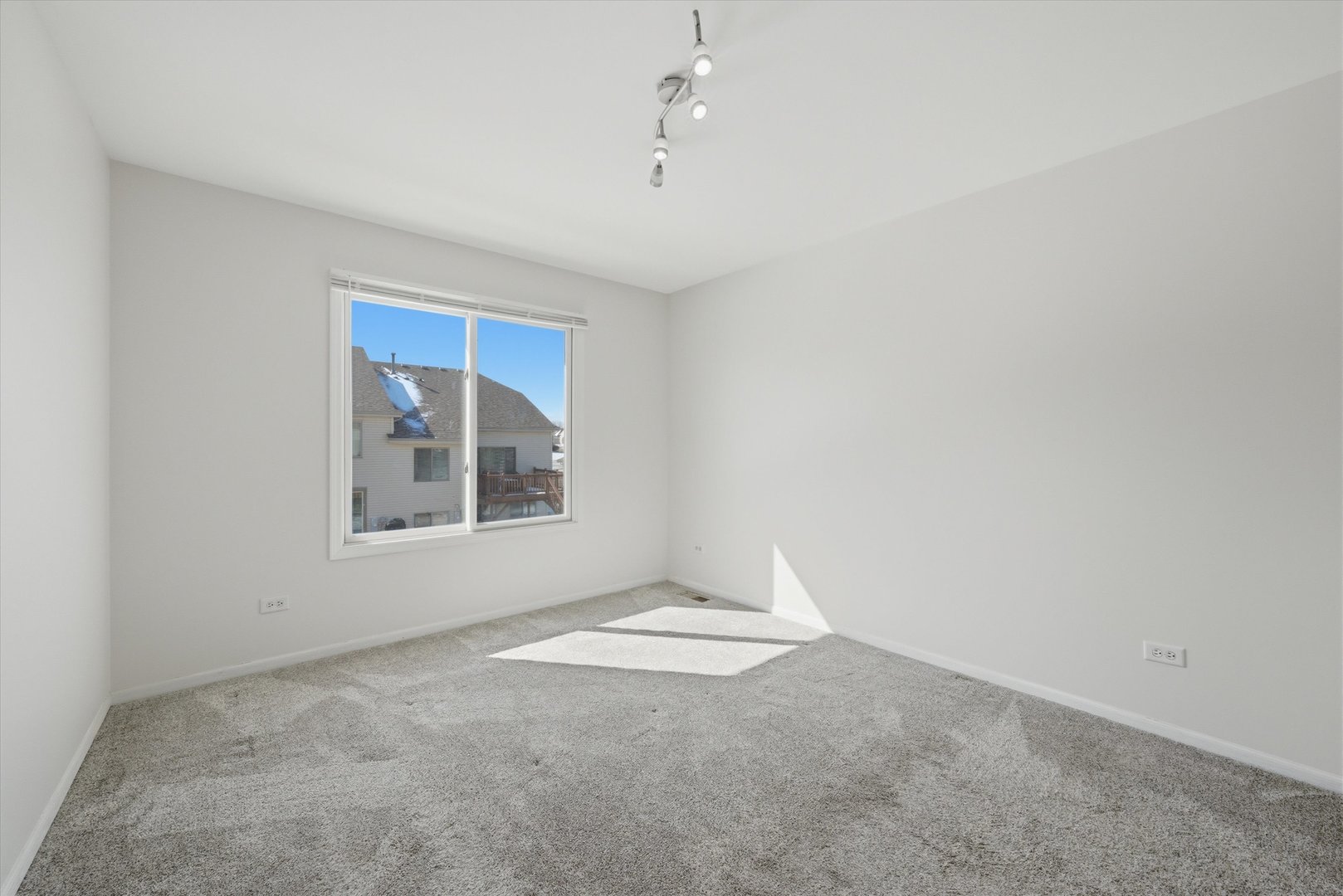 8261 Pecan Place Frankfort, IL 60423 - Photo 17 of 36