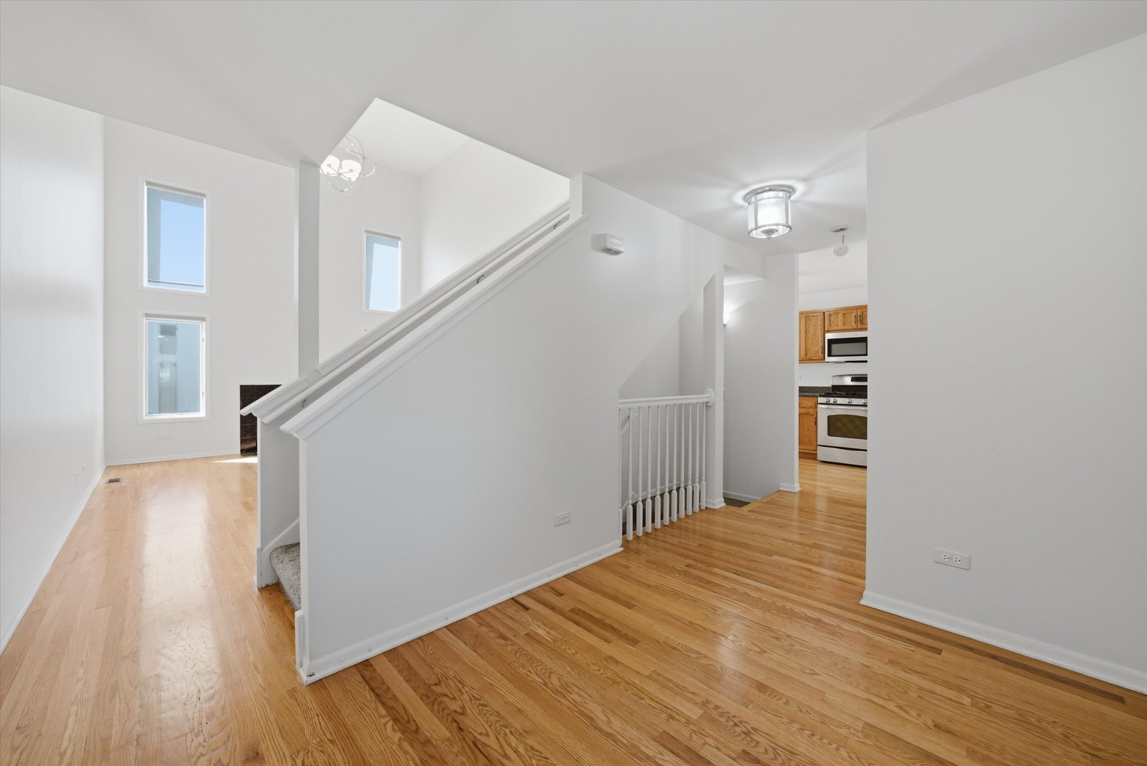 8261 Pecan Place Frankfort, IL 60423 - Photo 3 of 36