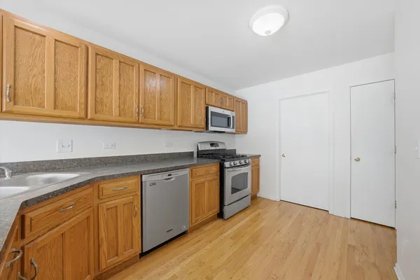 $2,975 | 8261 Pecan Place, Frankfort, IL 60423