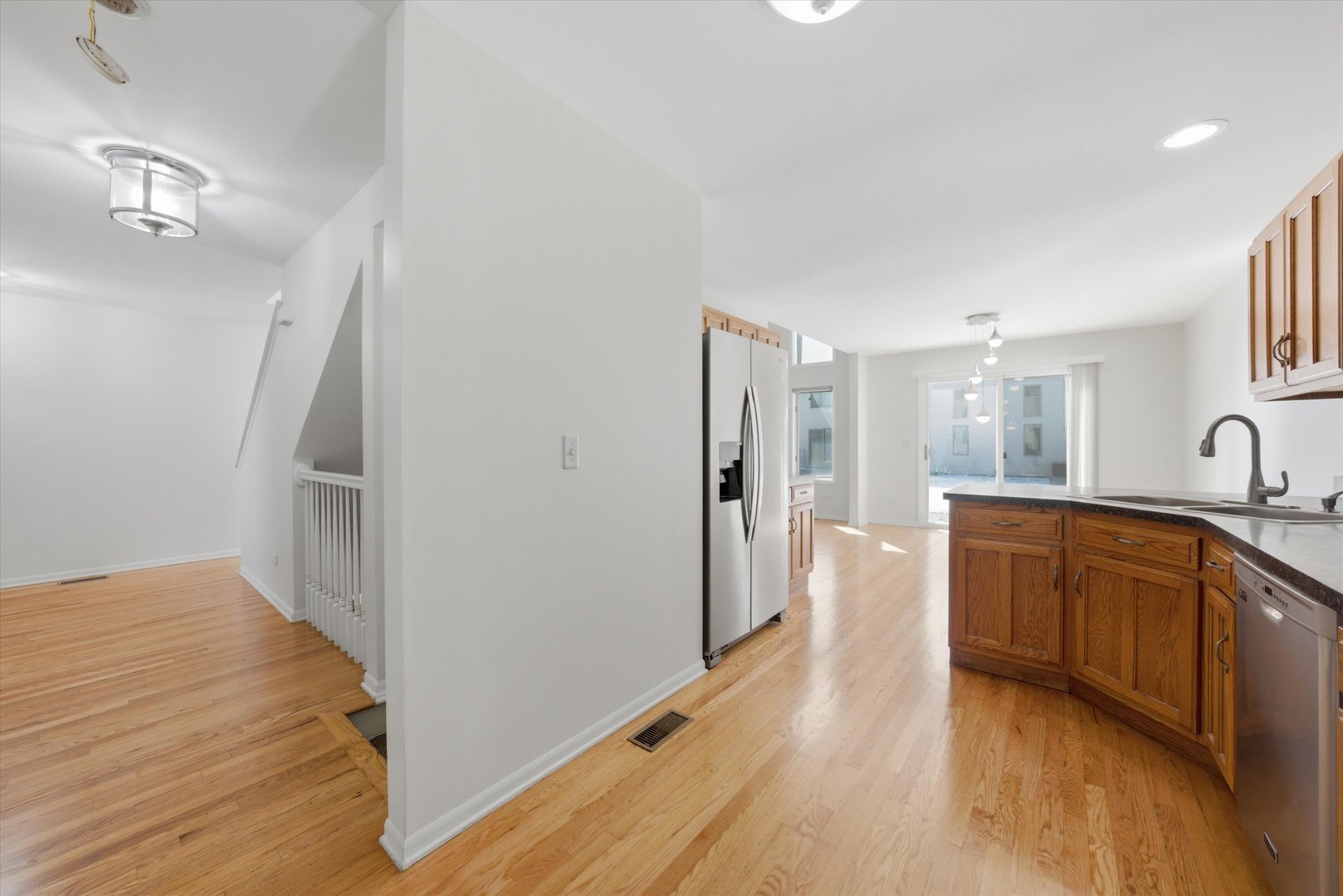 8261 Pecan Place Frankfort, IL 60423 - Photo 10 of 36