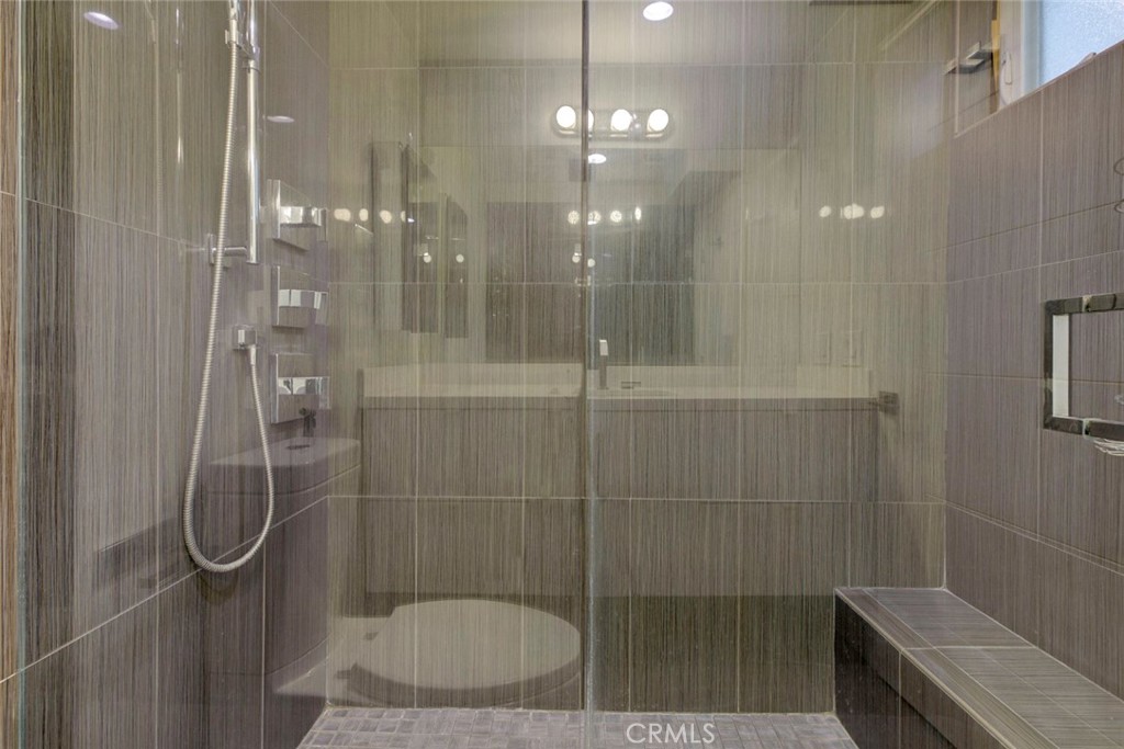 523 East Fairmount Road Burbank, CA 91501 - Photo 40 of 78