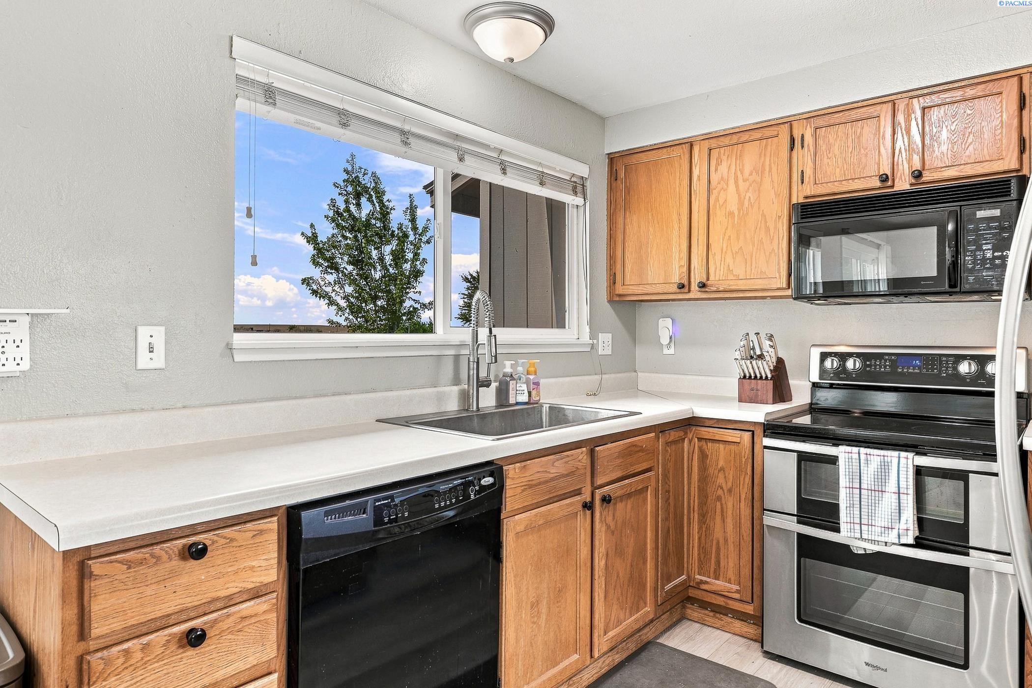 1804 South Bermuda Road Kennewick, WA 99338 - Photo 11 of 45 Gallery Image 11