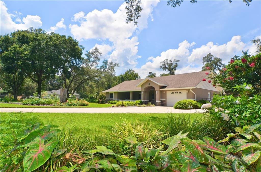 2206 Ray Road Valrico, FL 33594 - Photo 1 of 1 Front