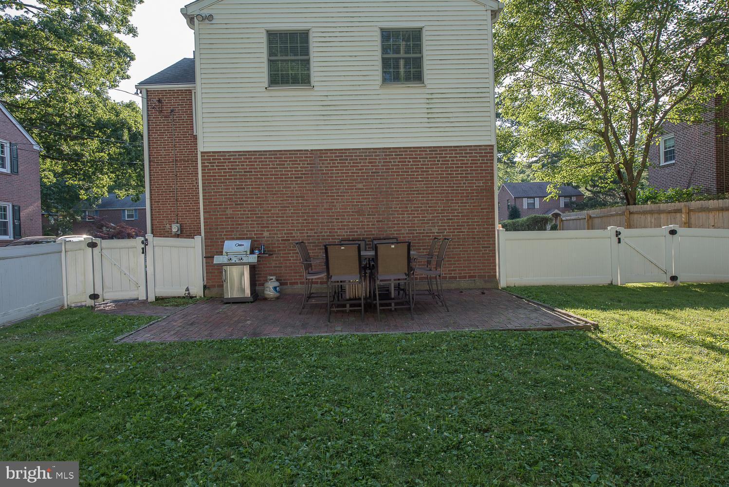 247 Rambling Way Springfield, PA 19064 - Photo 29 of 30 Exterior - Back