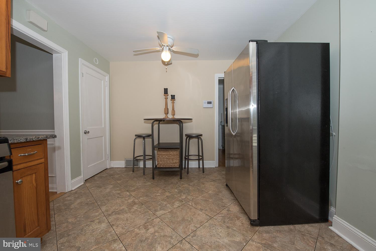 247 Rambling Way Springfield, PA 19064 - Photo 7 of 30 Kitchen