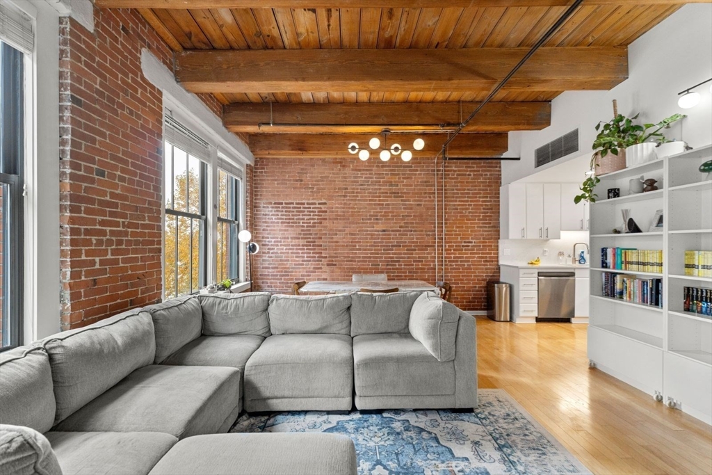 9 West Broadway, Unit 314 Boston, MA 02127 - Photo 3 of 25