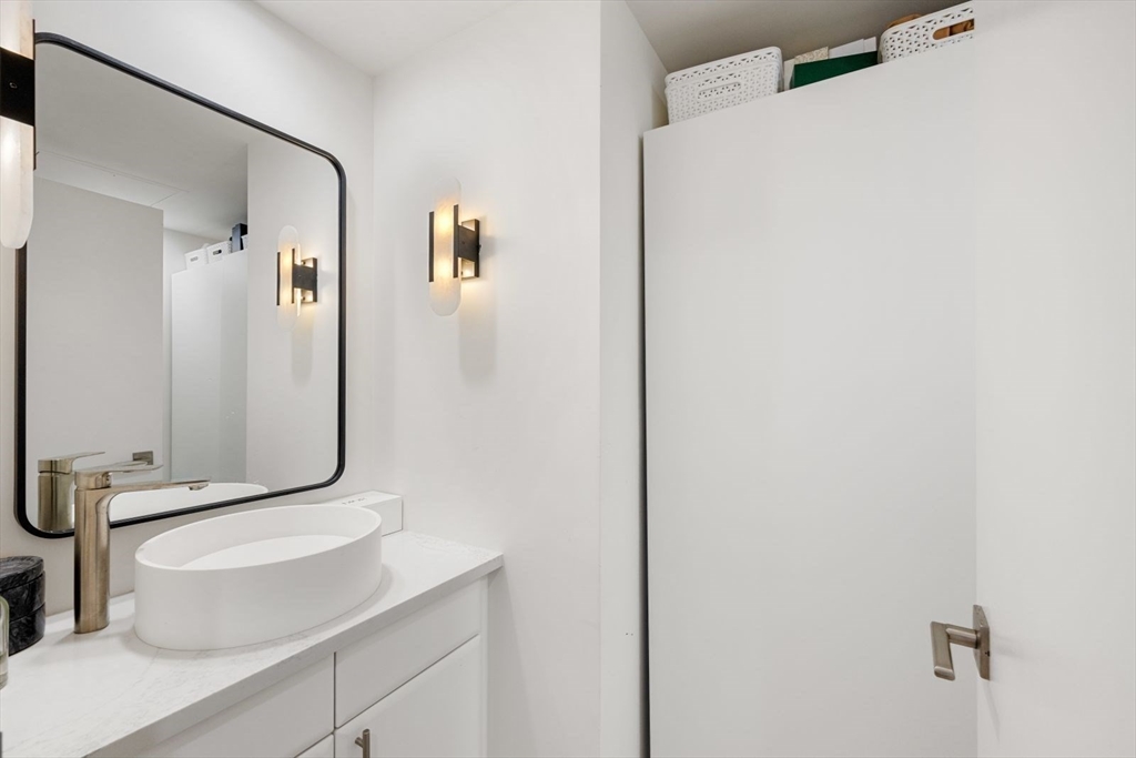 9 West Broadway, Unit 314 Boston, MA 02127 - Photo 9 of 25