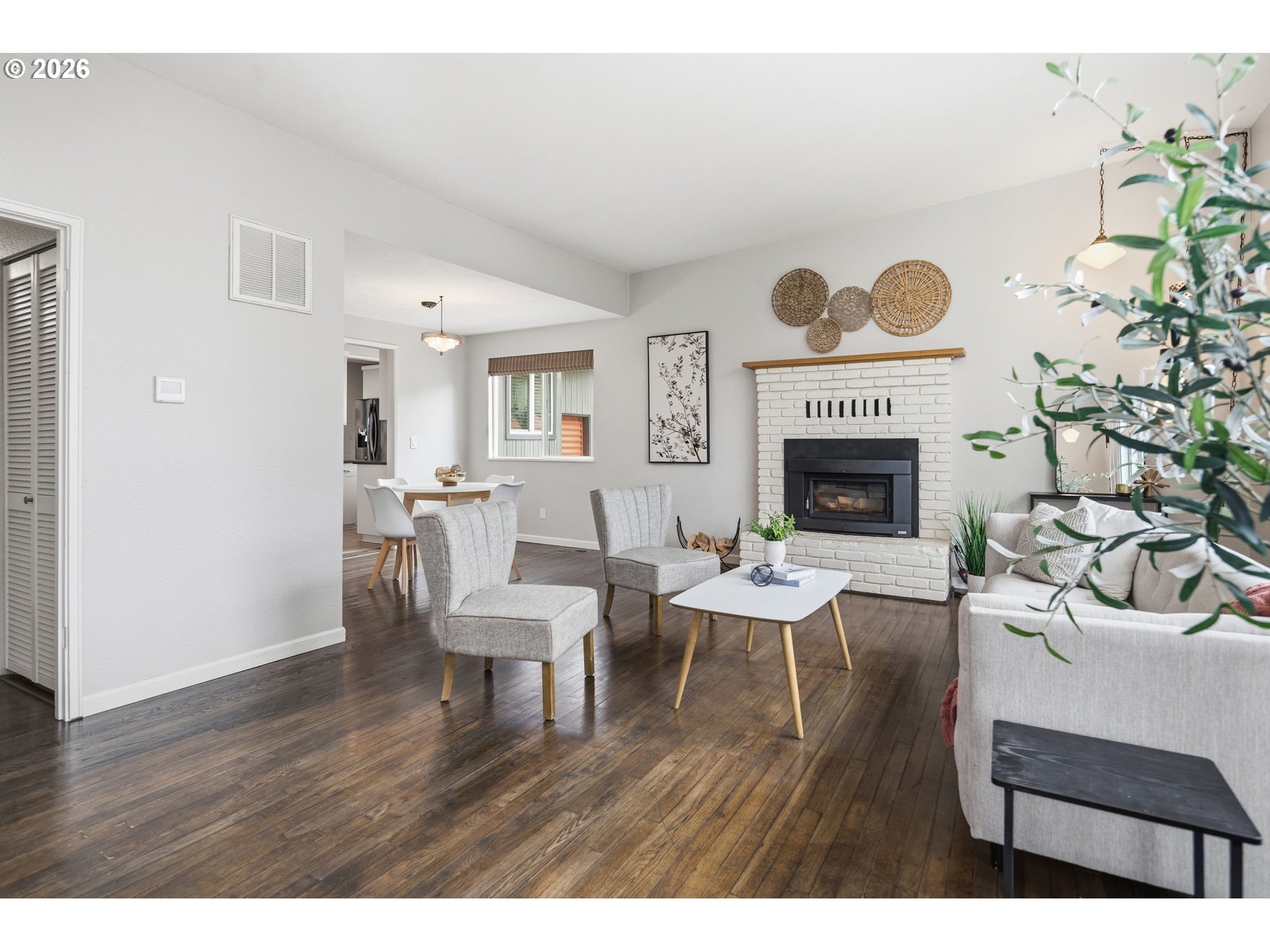 420 Southwest 133rd Avenue Beaverton, OR 97005 - Photo 4 of 22