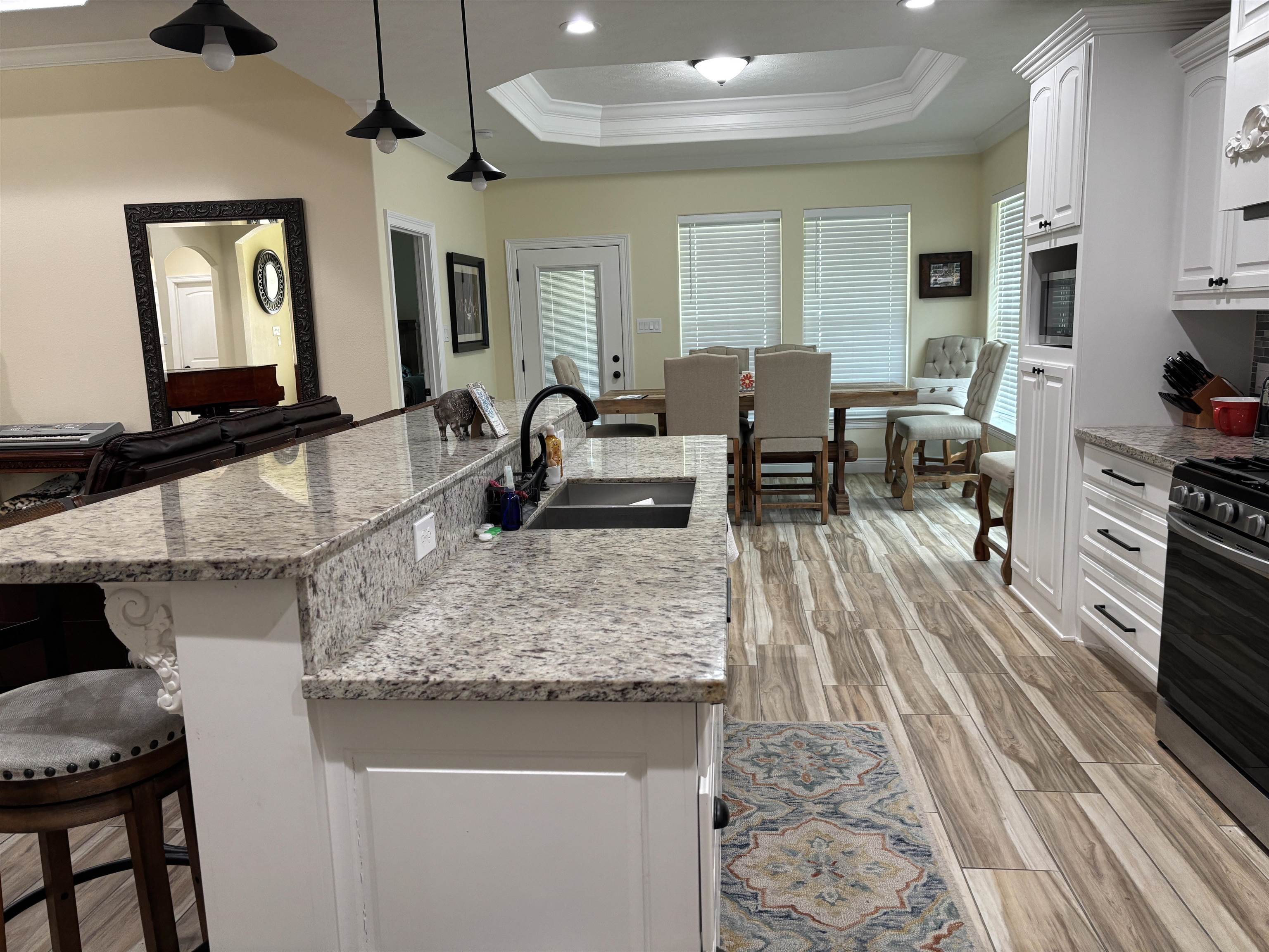 5569 Hogaboom Road Groves, TX 77619 - Photo 8 of 26