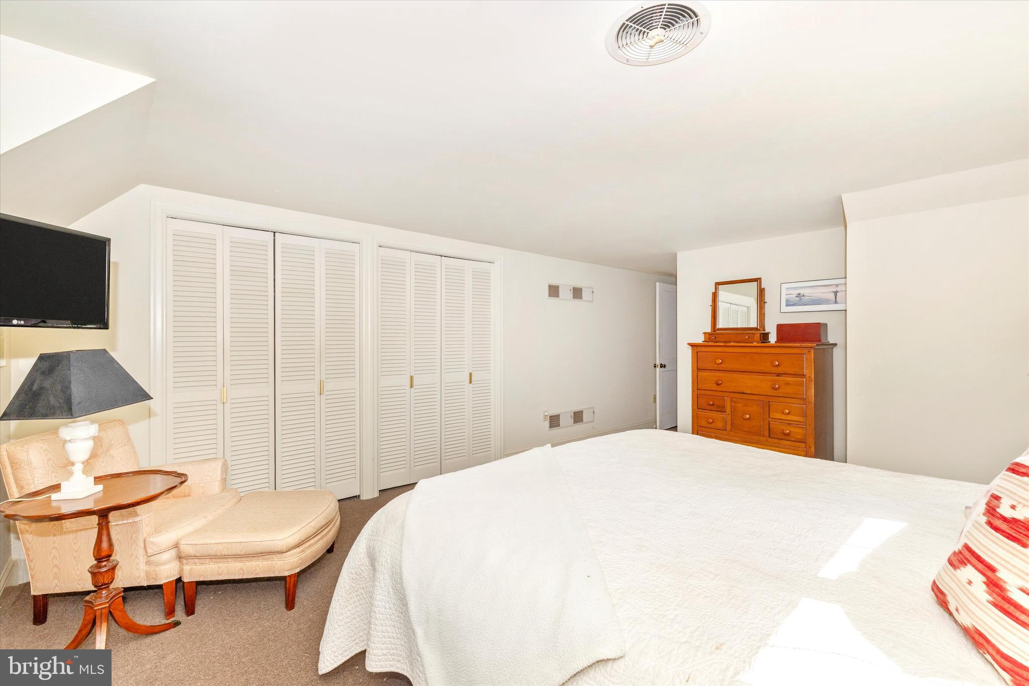 5433 Shookstown Road Frederick, MD 21702 - Photo 21 of 43 Primary Bedroom Suite