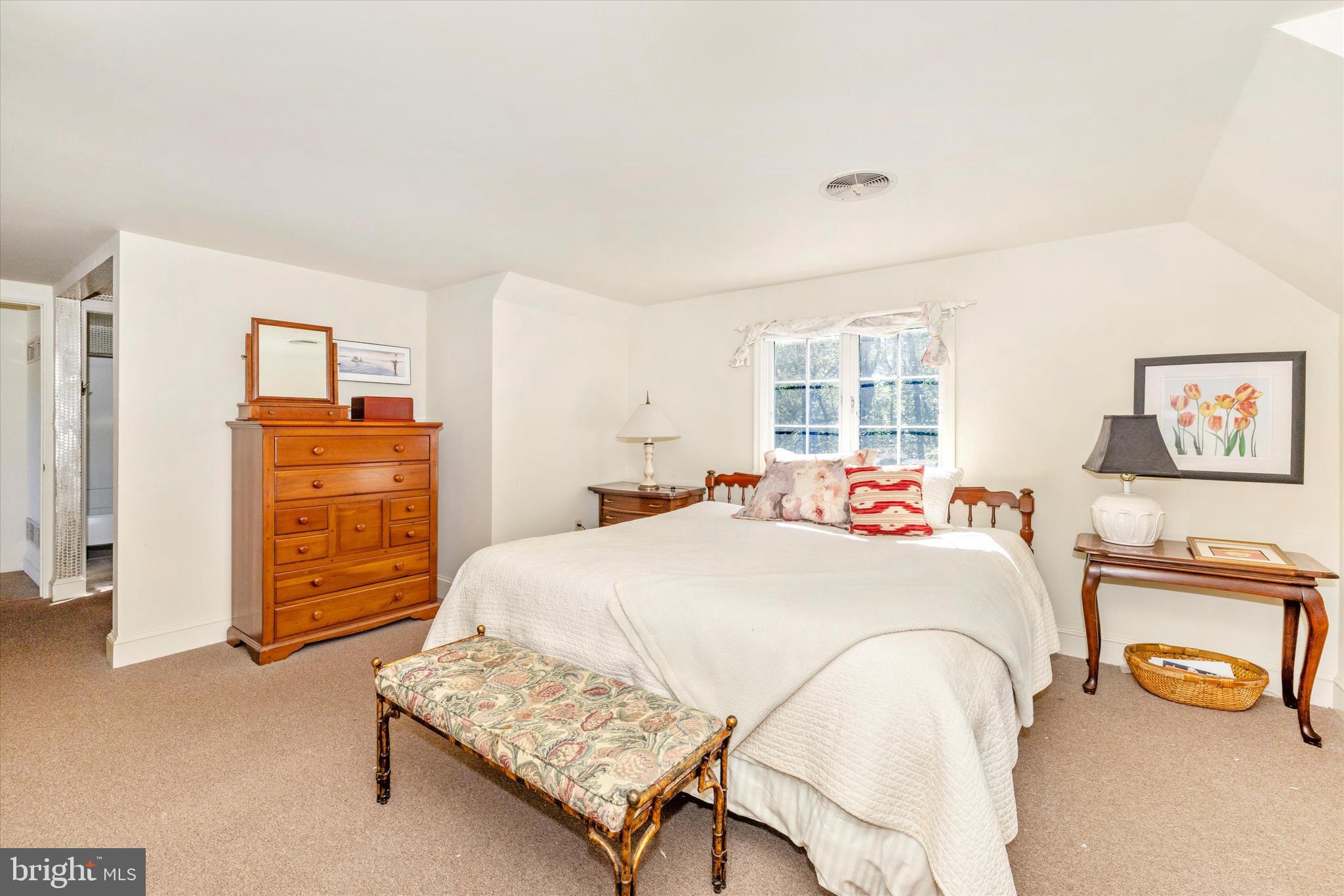 5433 Shookstown Road Frederick, MD 21702 - Photo 22 of 43 Primary Bedroom Suite