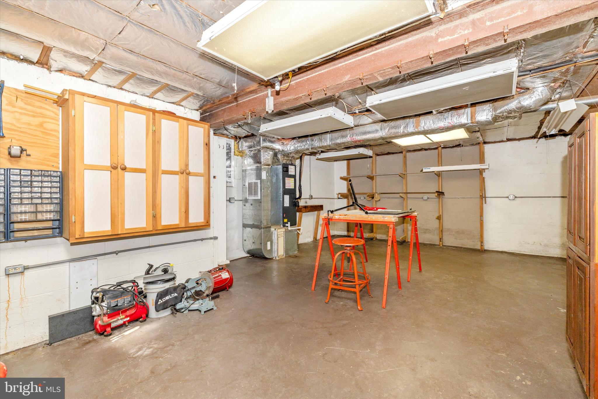 5433 Shookstown Road Frederick, MD 21702 - Photo 31 of 43 Basement Workshop - Accessible from Exterior