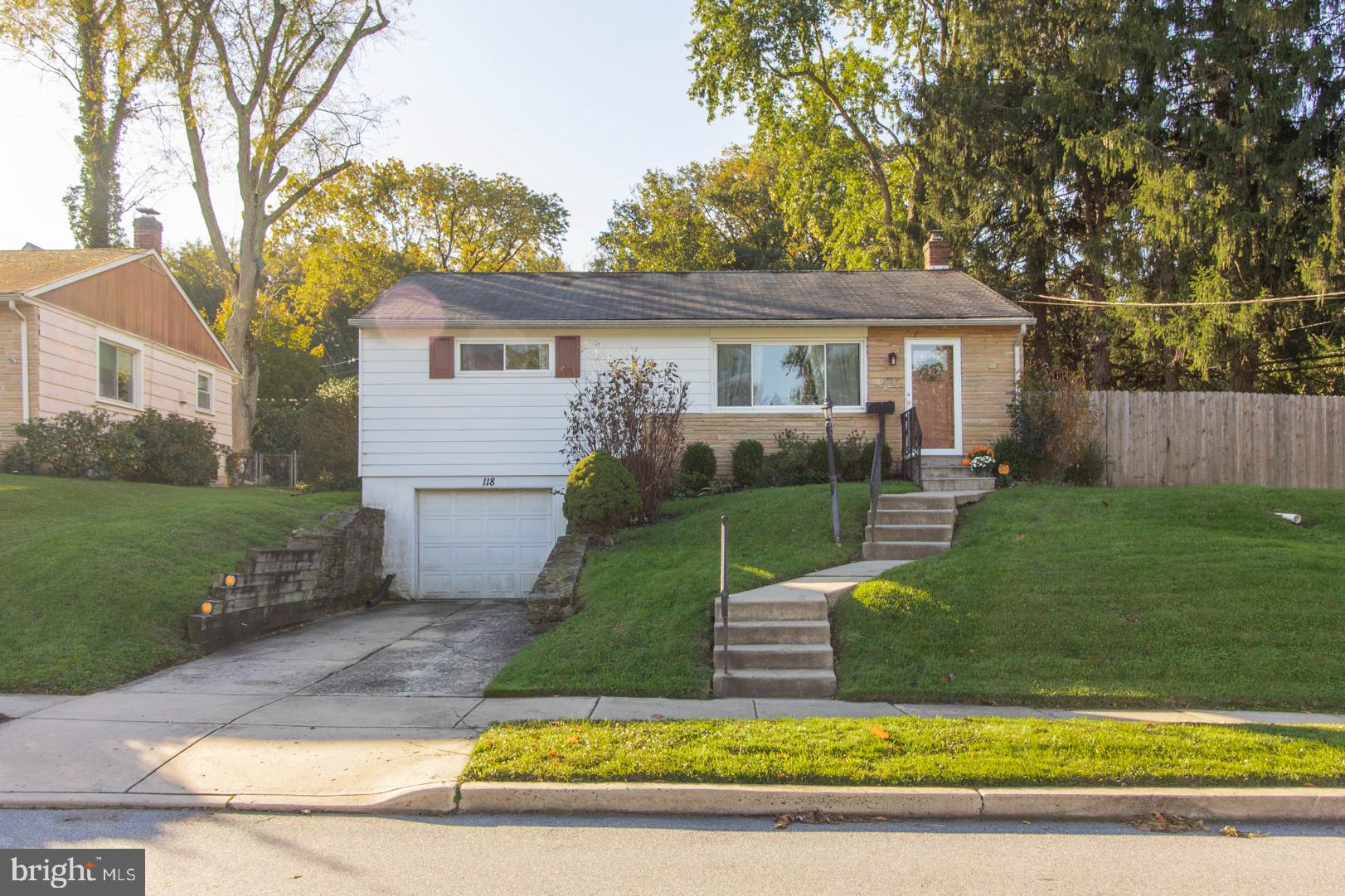 118 Gordon Road Glenside, PA 19038 - Photo 2 of 22 Gallery Image 2