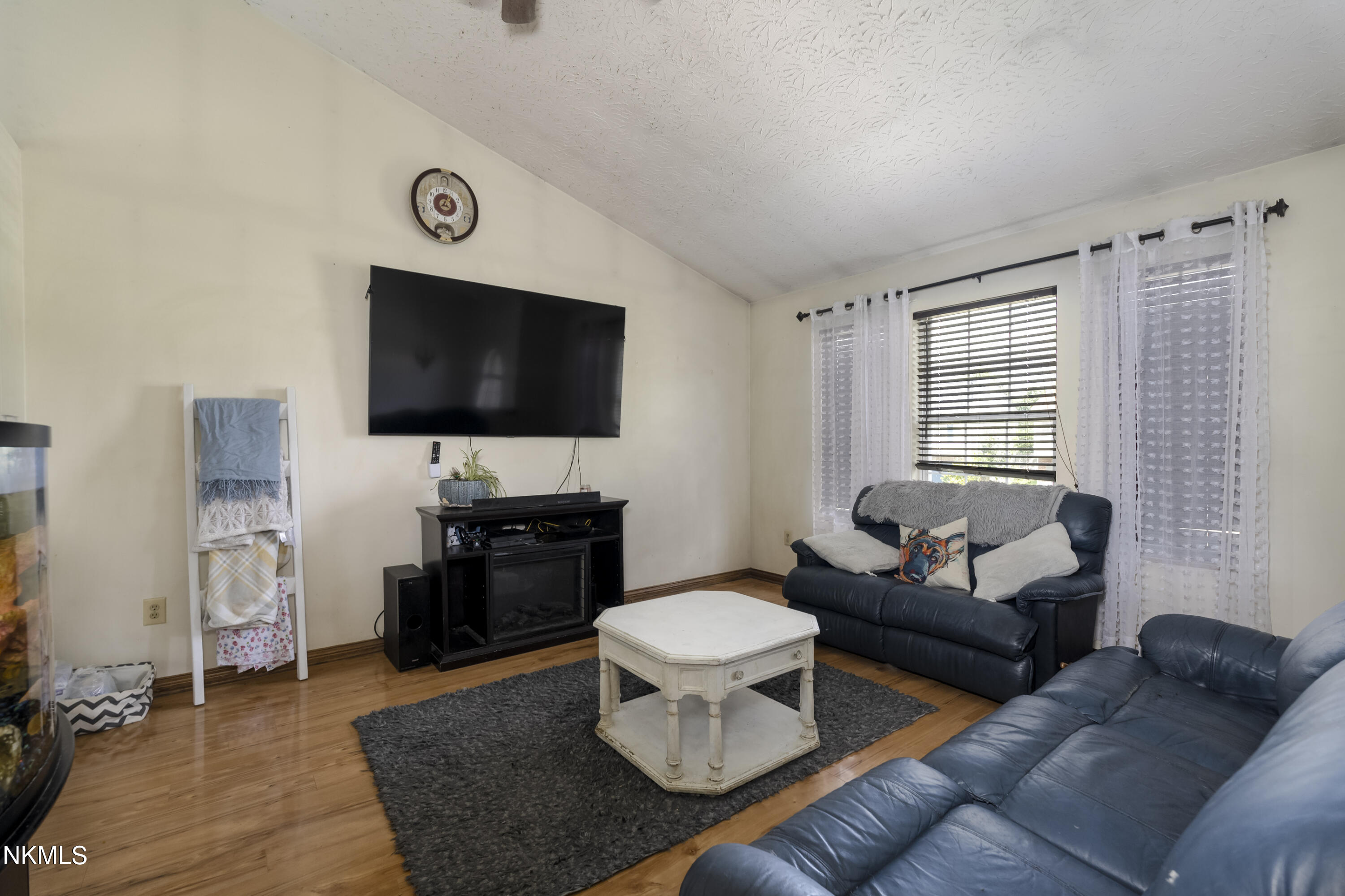 1553 Raintree Court Elsmere, KY 41018 - Photo 3 of 20 Gallery Image 3