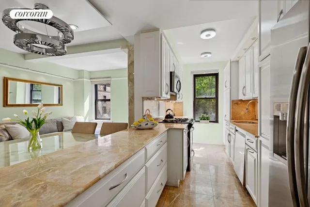 $1,500,000 | 235 West End Avenue, Unit 3J | Upper West Side