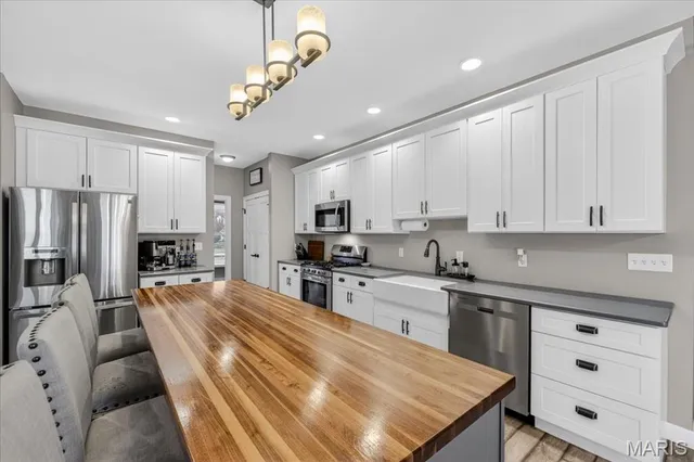 $675,000 | 60 South Creek Drive, Troy, MO 63379