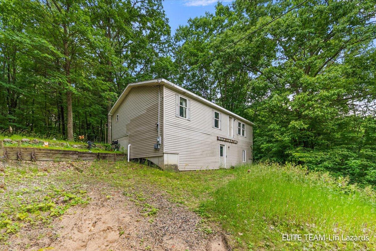 6718 Schmeid Road Lakeview, MI 48850 - Photo 40 of 58