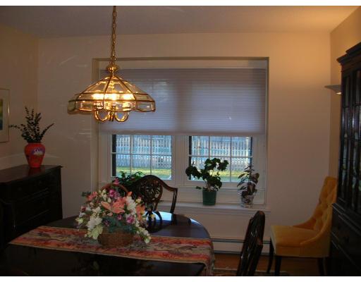14 Montaup Road Sharon, MA 02067 - Photo 4 of 26 Gallery Image 4