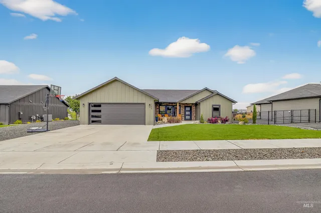 $495,000 | 2235 Powers Drive, Lewiston, ID 83501