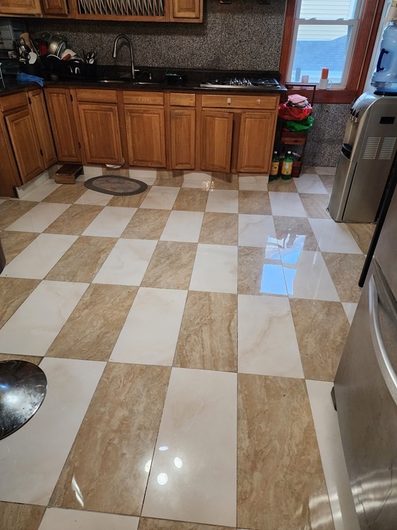 2 Thayer Street Worcester, MA 01603 - Photo 15 of 33