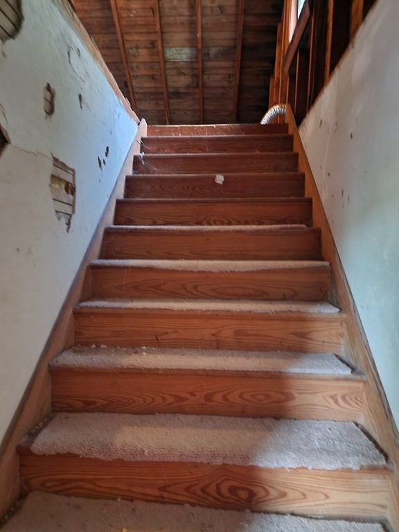 2 Thayer Street Worcester, MA 01603 - Photo 25 of 33 a view of entryway