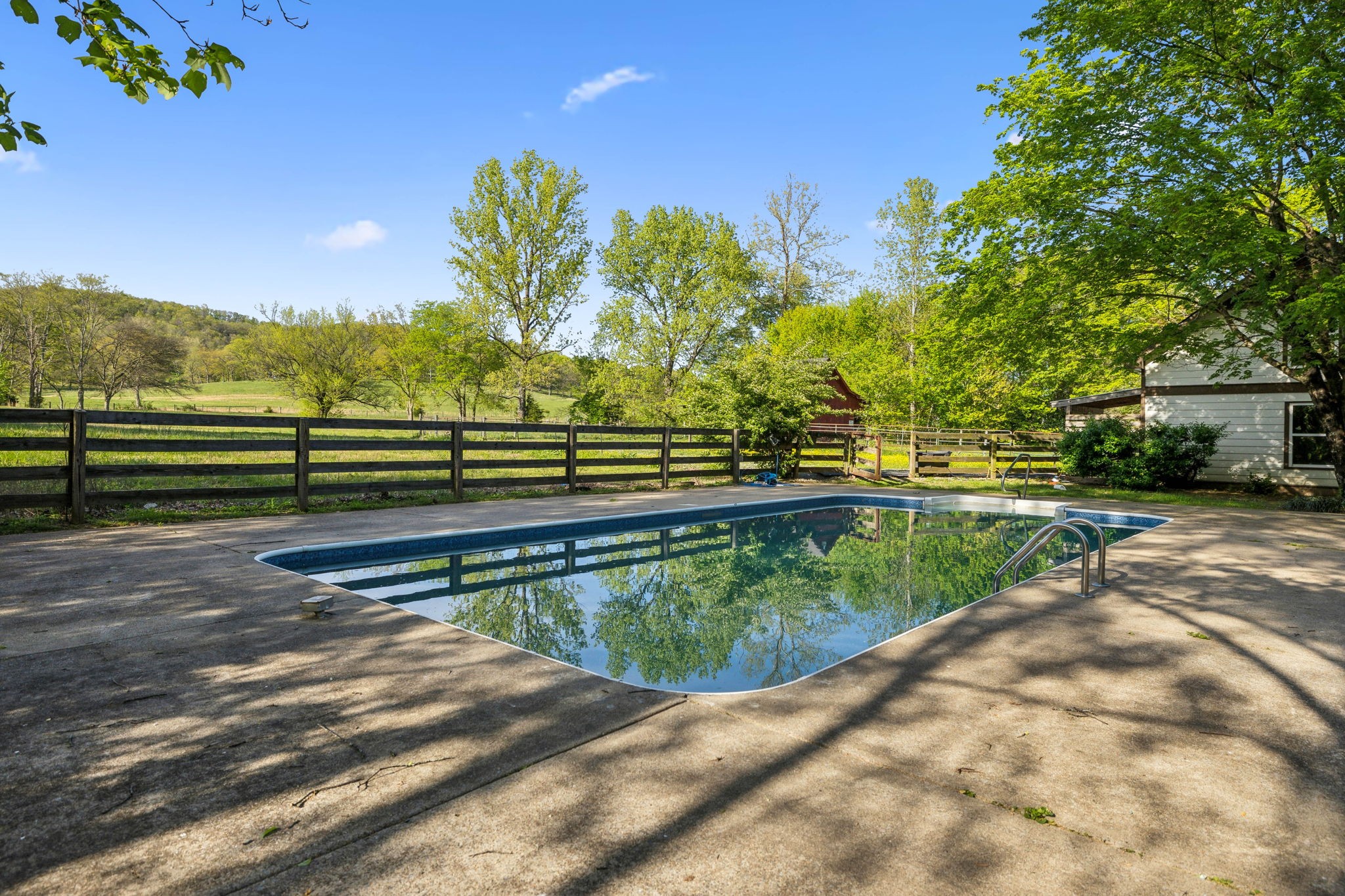 4462 Harpeth School Road Franklin, TN 37064 - Photo 36 of 45 a view of a garden with an outdoor space