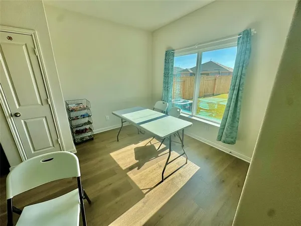 $2,300 | 430 Gib Woodall Drive, Venus, TX 76084