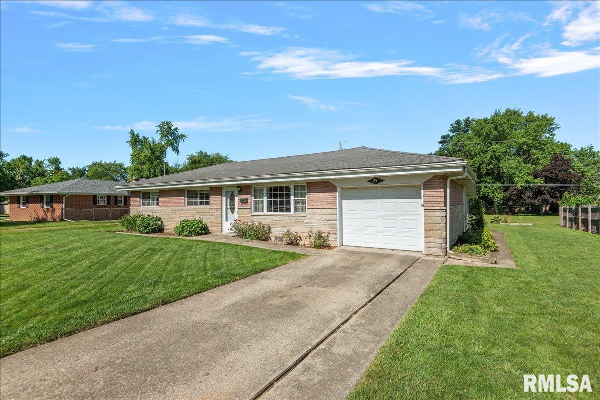 55 Bonnie Brook Road Chatham, IL 62629 - Photo 1 of 27