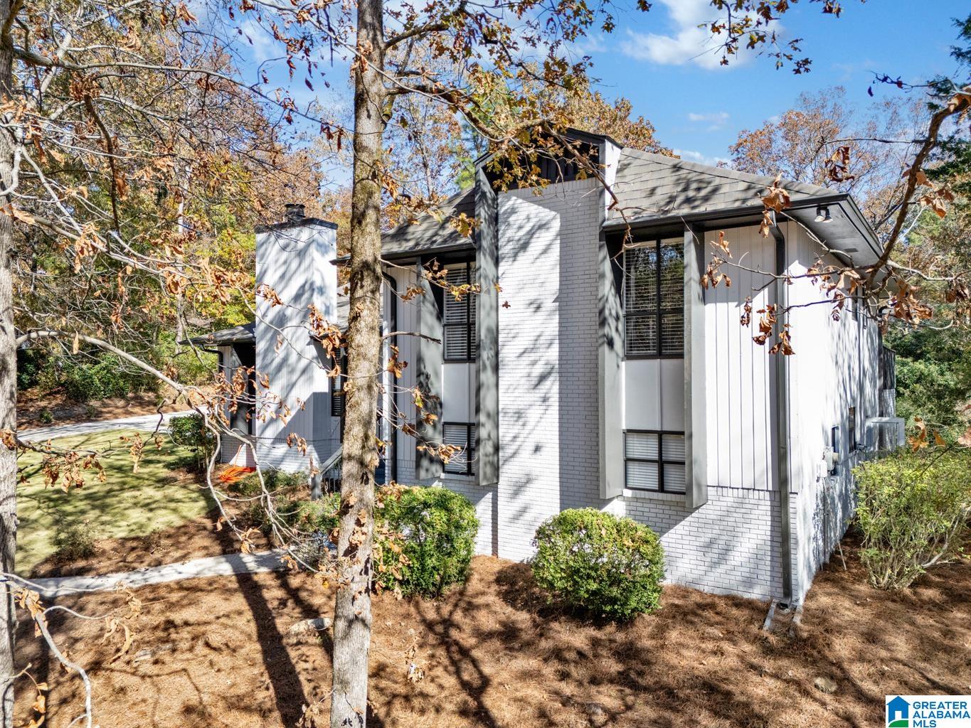 2575 Dalton Drive Pelham, AL 35124 - Photo 8 of 73