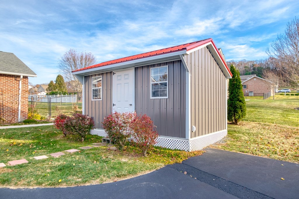 1295 West Ridge Road Wytheville, VA 24382 - Photo 40 of 48 Gallery Image 40