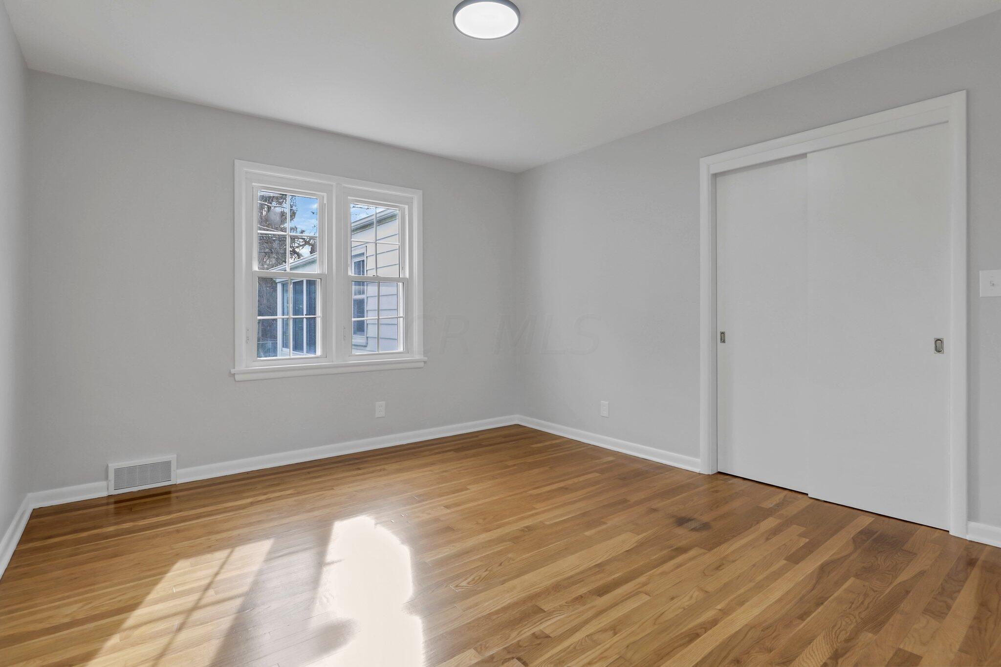 1865 Inchcliff Road Upper Arlington, OH 43221 - Photo 27 of 44 Bedroom 1