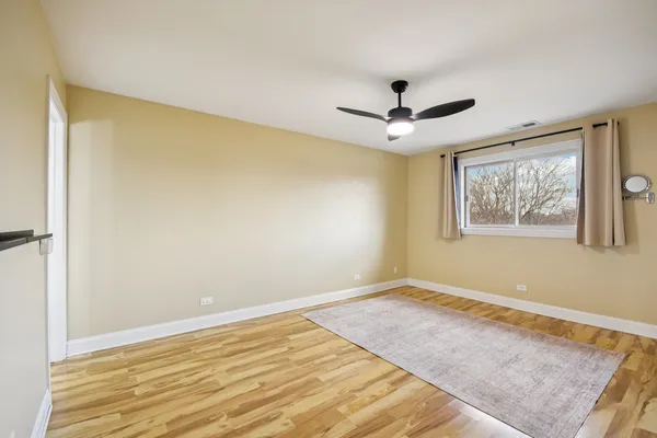 $240,000 | 8218 Cobblestone Drive, Unit 3D, Palos Hills, IL 60465