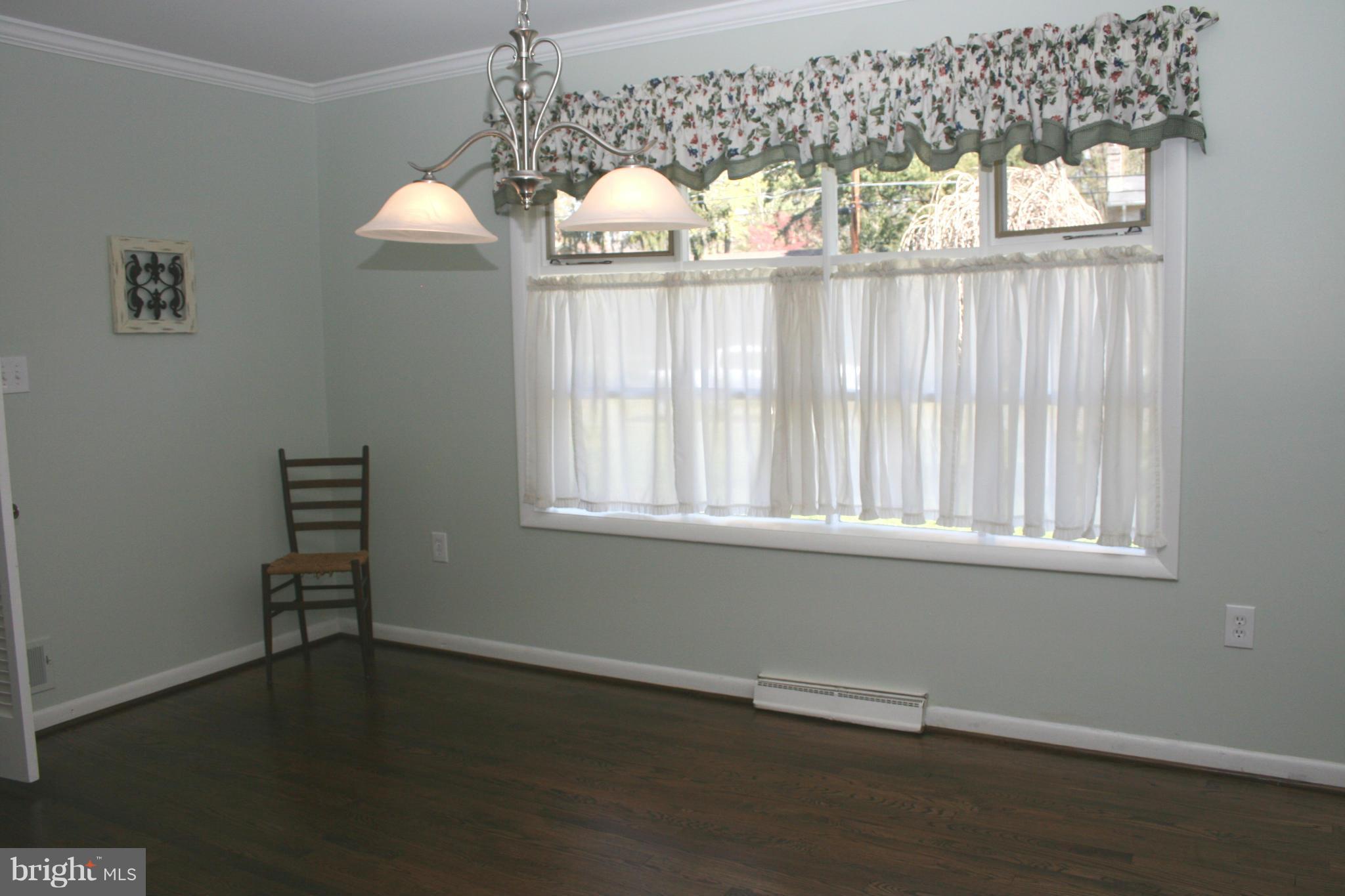 304 Beaumont Road Silver Spring, MD 20904 - Photo 11 of 26 Kitchen