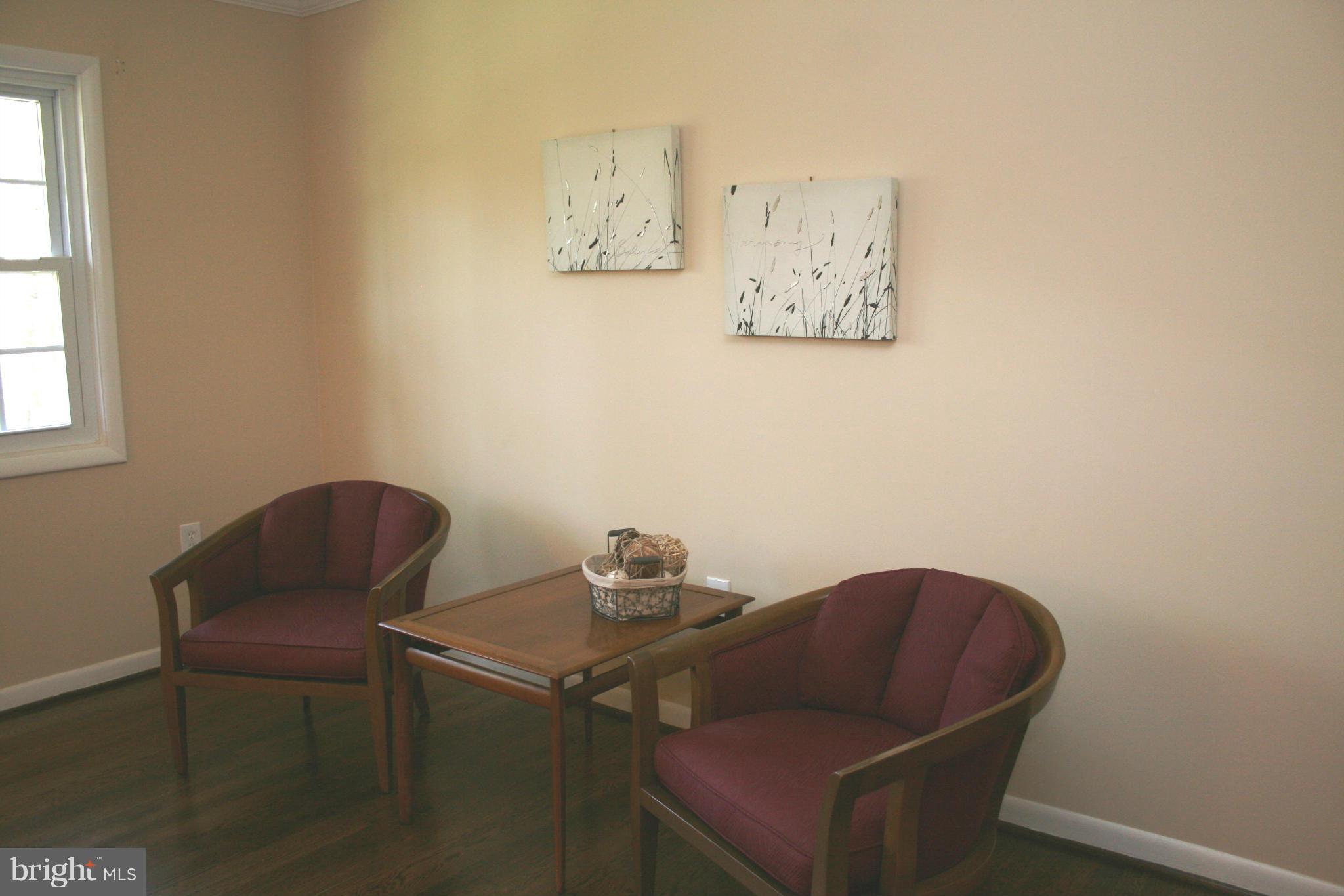 304 Beaumont Road Silver Spring, MD 20904 - Photo 5 of 26 Living Room