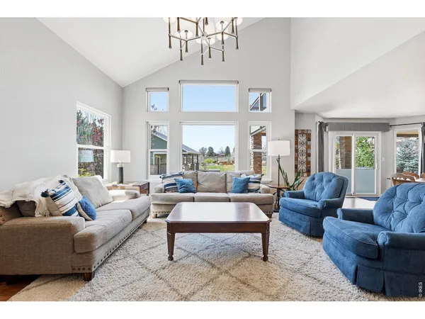 a view of outdoor space yard deck and patio