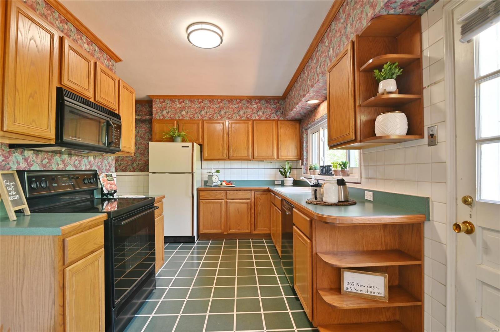 9851 Tesson Ferry Road St. Louis, MO 63123 - Photo 17 of 54