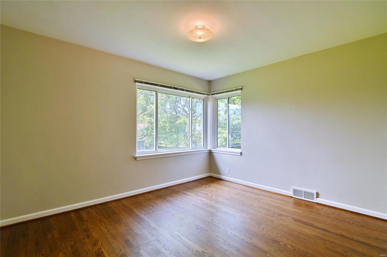 9851 Tesson Ferry Road St. Louis, MO 63123 - Photo 23 of 54