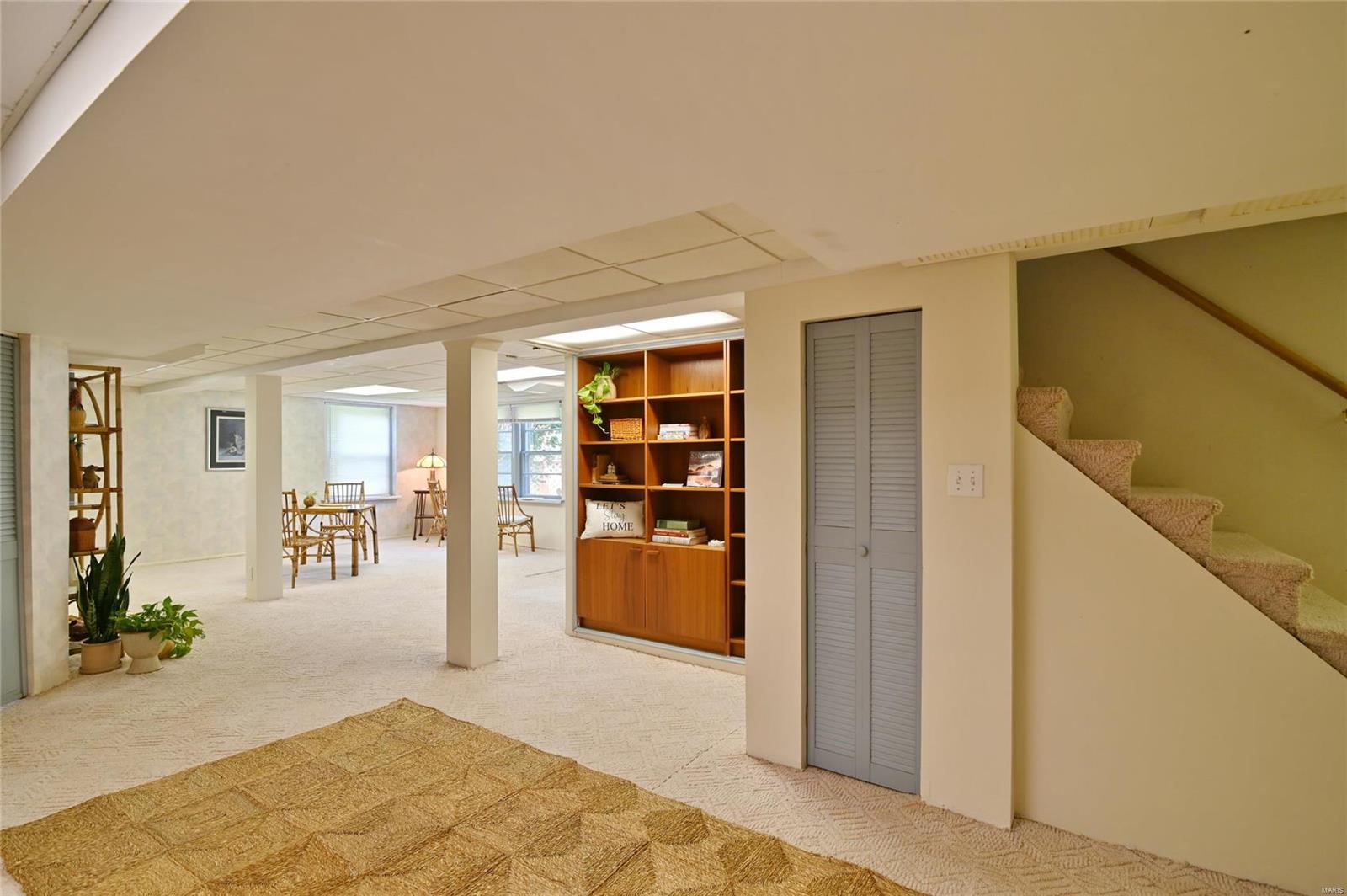 9851 Tesson Ferry Road St. Louis, MO 63123 - Photo 27 of 54